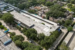 2701 Bellefontaine St, Houston, TX 77025 - Photo 28