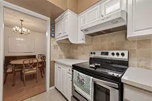 2701 Bellefontaine St, Houston, TX 77025 - Photo 34