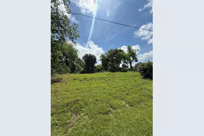 225 Preston Street, La Marque, TX 77568 - Photo 2