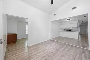 9139 Lytle Ave, San Antonio, TX 78224 - Photo 22
