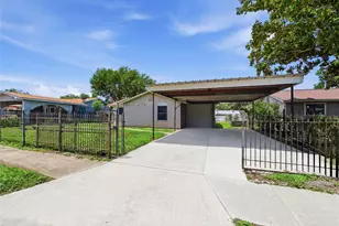 9139 Lytle Ave, San Antonio, TX 78224 - Photo 2