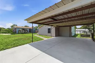 9139 Lytle Ave, San Antonio, TX 78224 - Photo 4