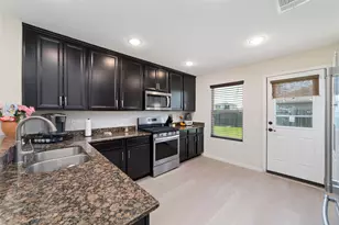 6803 Cortenridge Ln, Houston, TX 77048 - Photo 10