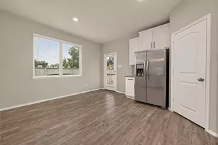 16849 Pink Wintergreen Dr, Conroe, TX 77385 - Photo 14