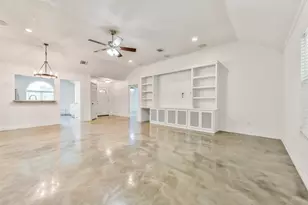 515 Valley Dr, Dickinson, TX 77539 - Photo 4