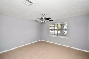 1104 E Thirteenth St, Deer Park, TX 77536 - Photo 16