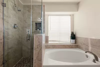 7534 Eight Willows Road, Houston, TX 77489 - Photo 16