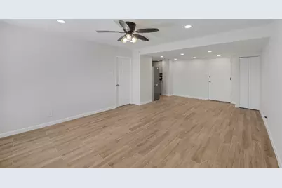 7520 Hornwood Drive #704, Houston, TX 77036 - Photo 4