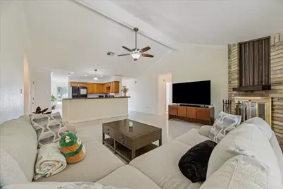 16803 Kings Chapel Court, Friendswood, TX 77546 - Photo 4