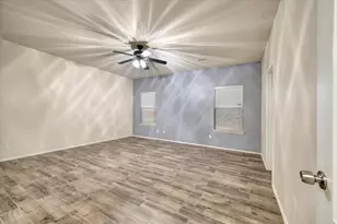 1511 Squire Dr, Baytown, TX 77521 - Photo 18