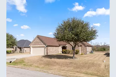 9723 Highland Pointe Drive, Needville, TX 77461 - Photo 4