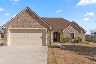 9723 Highland Pointe Dr, Needville, TX 77461 - Photo 2