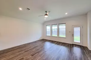907 Youth Water Rd, Montgomery, TX 77316 - Photo 8