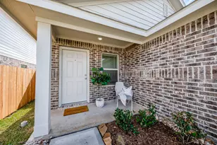140 Austin St, Angleton, TX 77515 - Photo 1