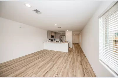 140 Austin Street, Angleton, TX 77515 - Photo 10