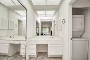 11711 Memorial Dr, Houston, TX 77024 - Photo 14