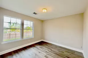 1511 Nichole Woods Dr, Houston, TX 77047 - Photo 14