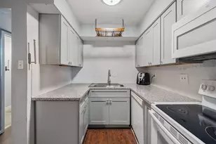 8216 Fondren Rd, Houston, TX 77074 - Photo 6