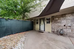 8216 Fondren Rd, Houston, TX 77074 - Photo 20