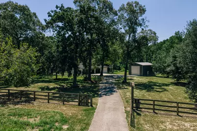 22984 Nichols Sawmill Road, Hockley, TX 77447 - Photo 32