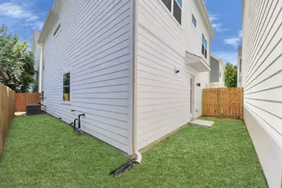 5935 Beall Street #B, Houston, TX 77091 - Photo 20