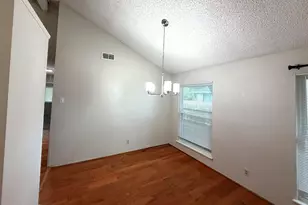 8829 Carousel Ln, Houston, TX 77080 - Photo 4