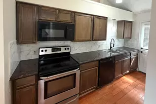 8829 Carousel Ln, Houston, TX 77080 - Photo 6