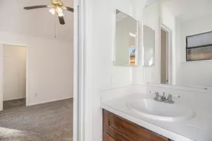 1019 W Brompton Dr, Pearland, TX 77584 - Photo 10