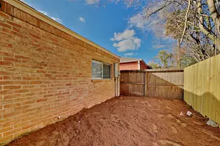 2127 Jamara Ln, Houston, TX 77077 - Photo 18