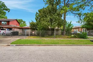 9802 Springbrook Dr, Houston, TX 77041 - Photo 4