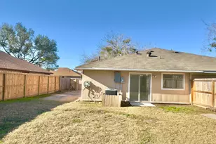 7409 Tierra Verde Dr, Houston, TX 77083 - Photo 30