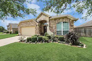 13715 Madera Bend Ln, Rosharon, TX 77583 - Photo 2