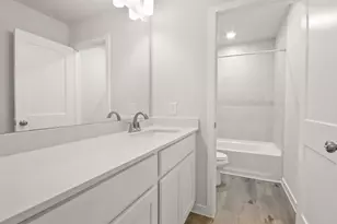 526 Tawny Rim Dr, Willis, TX 77318 - Photo 18