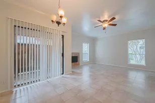 2025 Augusta Dr, Houston, TX 77057 - Photo 14