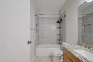 2025 Augusta Dr, Houston, TX 77057 - Photo 30