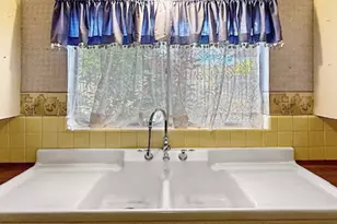 412 Neal St, Jasper, TX 75951 - Photo 6