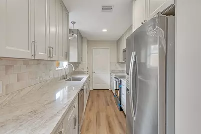 2310 Woodwind Way, League City, TX 77573 - Photo 10