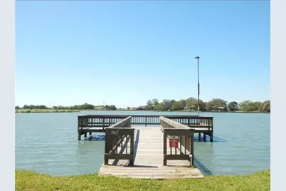 1793 Apache Trail, Angleton, TX 77515 - Photo 4