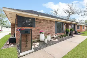 1226 Sunset Ln, La Marque, TX 77568 - Photo 4