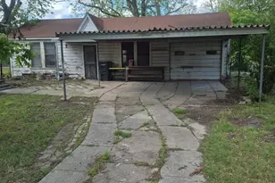 411 S Texana St, Hallettsville, TX 77964 - Photo 6