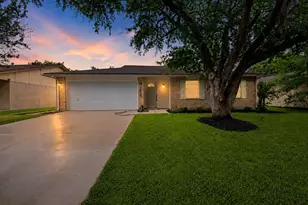 2230 Fall Meadow Dr, Missouri City, TX 77489 - Photo 2