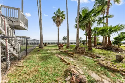 5 Tiki Circle, Tiki Island, TX 77554 - Photo 14