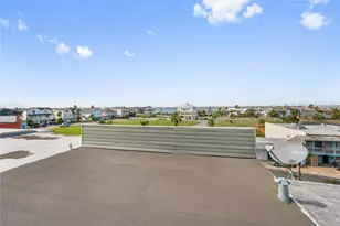 5 Tiki Cir, Tiki Island, TX 77554 - Photo 12