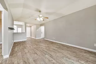 2436 Caroline St, Dickinson, TX 77539 - Photo 10