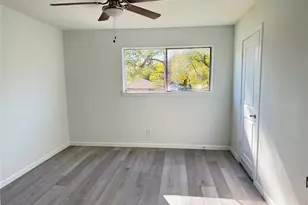 5615 Greylog Dr, Houston, TX 77048 - Photo 22