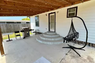 186 Rd 5210, Cleveland, TX 77327 - Photo 32
