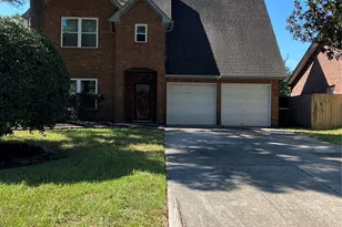5311 Shady Maple Dr, Houston, TX 77339 - Photo 2