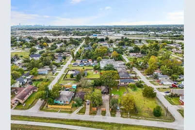 4611 W Hunting Street, Houston, TX 77026 - Photo 16
