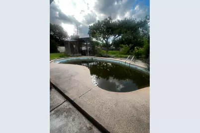 13610 Lynnwood Lane, Sugar Land, TX 77498 - Photo 12