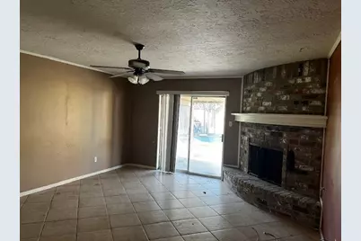 13610 Lynnwood Lane, Sugar Land, TX 77498 - Photo 6